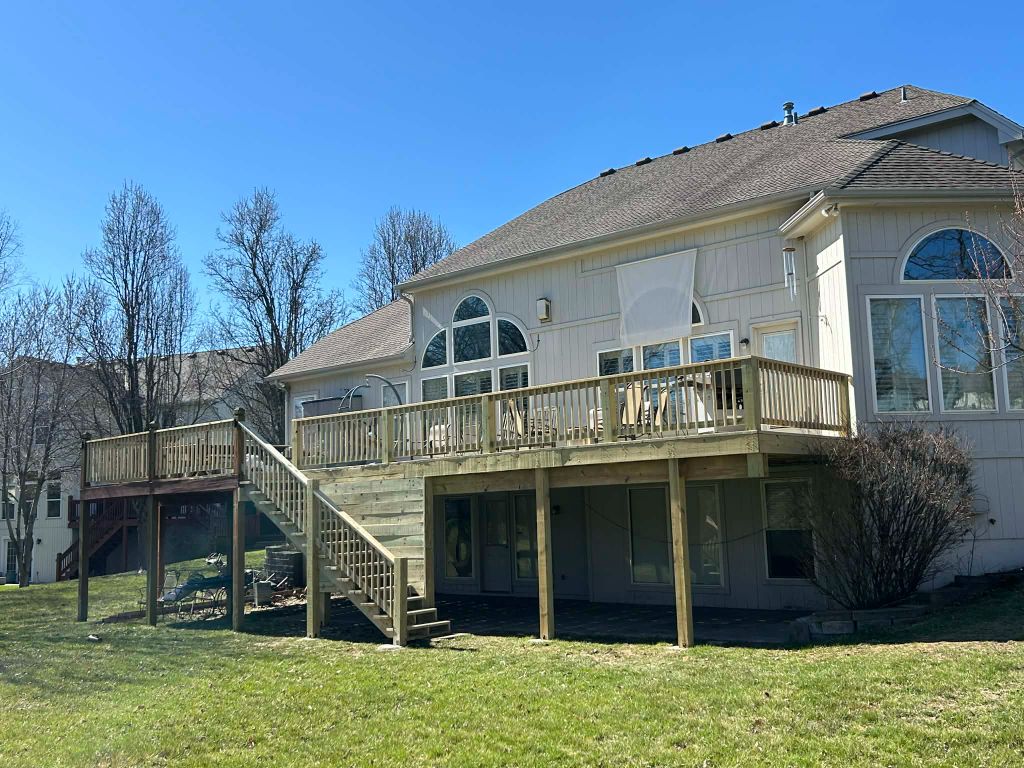Large Elevated Deck with Wraparound Stairs - Staunch Properties
